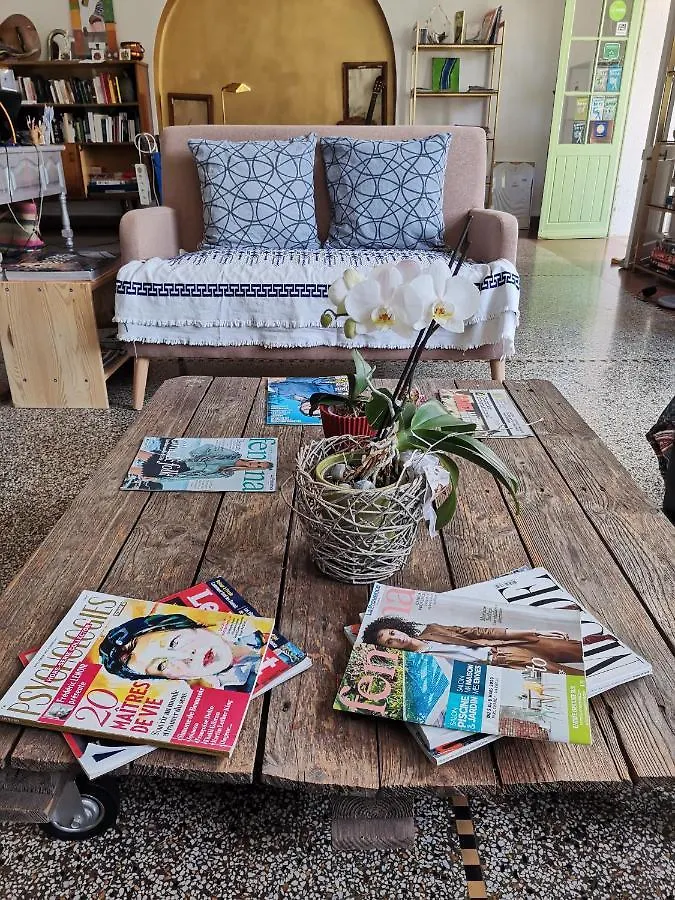 Cassis Hostel