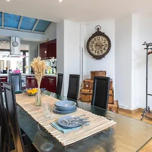 3-bedroom Quai Des Grands Augustins Paris