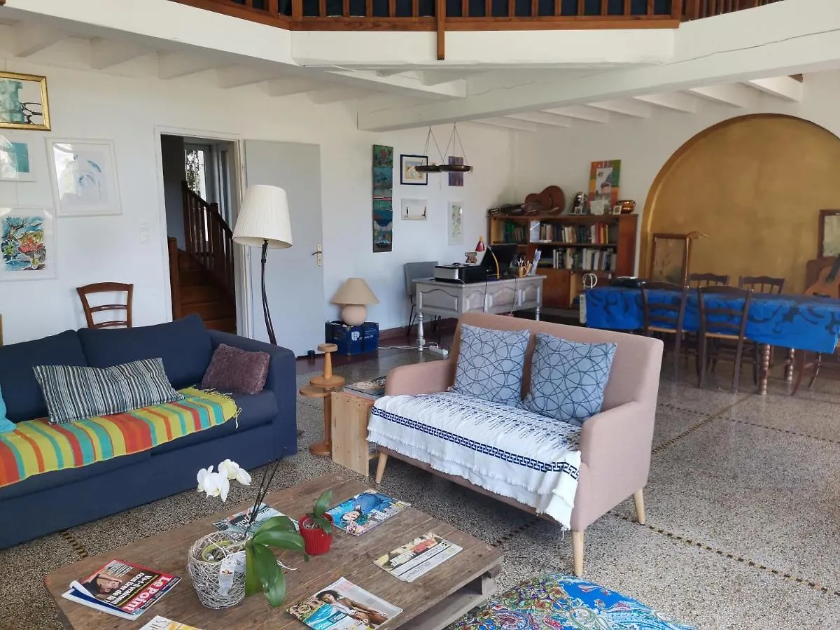 Cassis Hostel