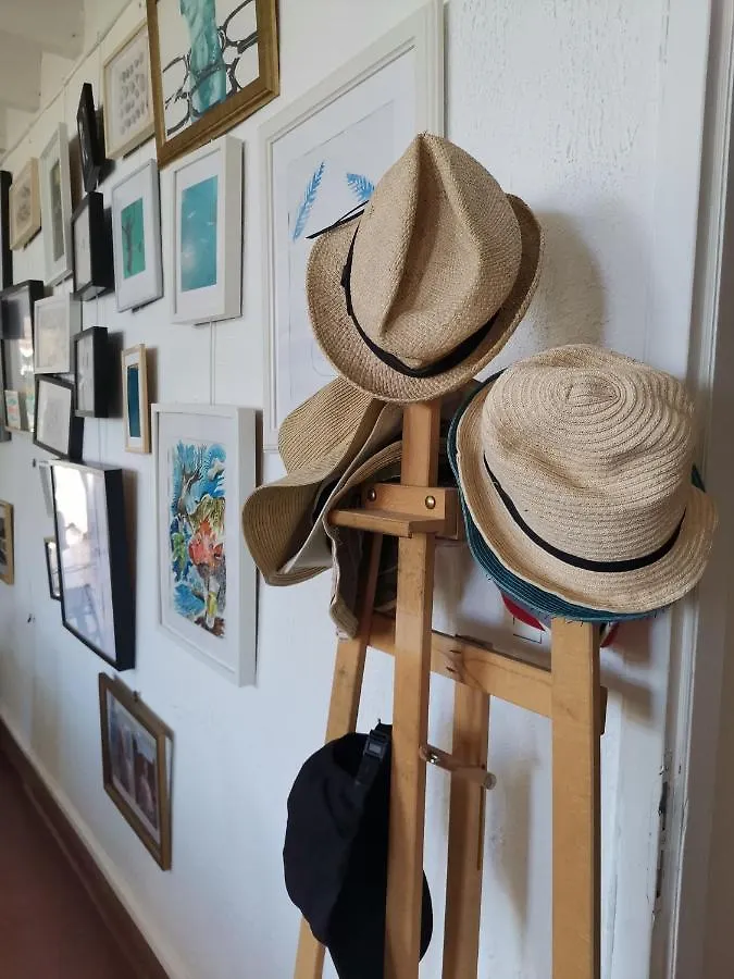 Cassis Hostel