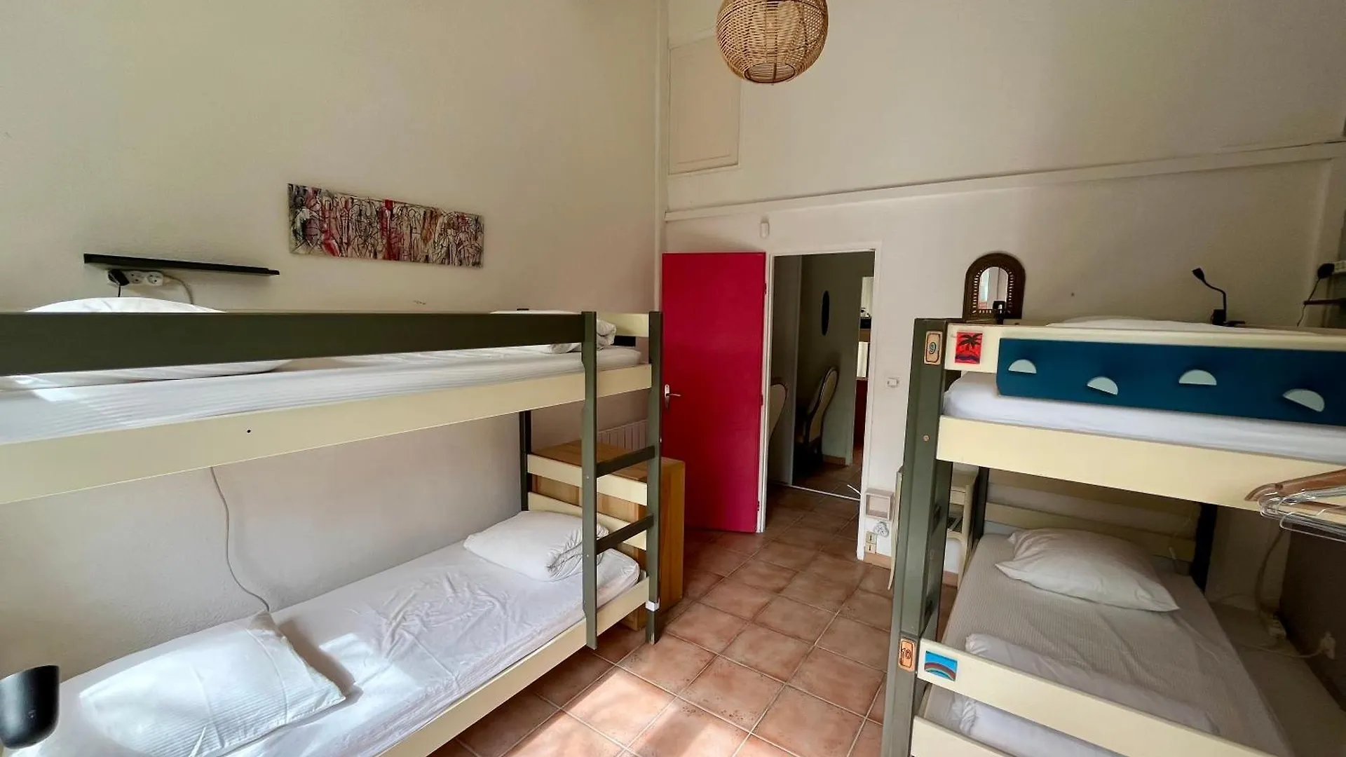 Cassis Hostel