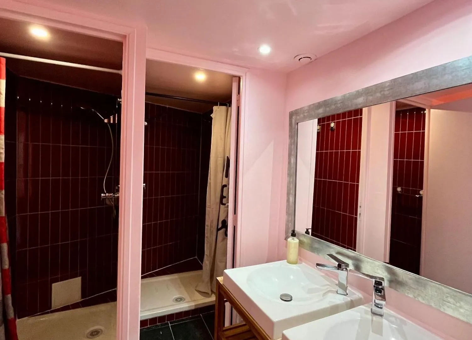 Cassis Hostel France