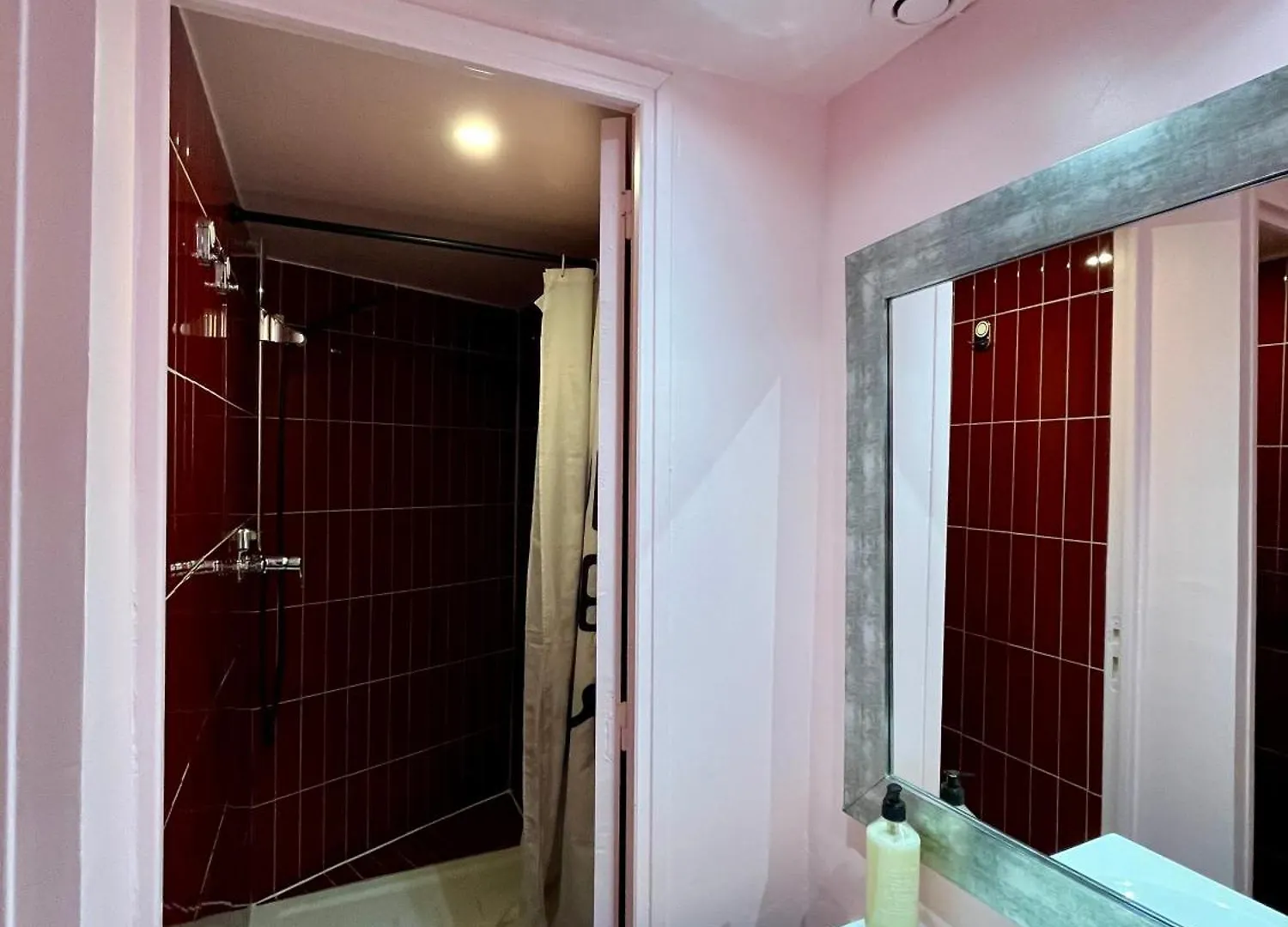 Cassis Hostel